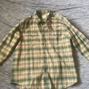 Levi’s large green long sleeve shirt